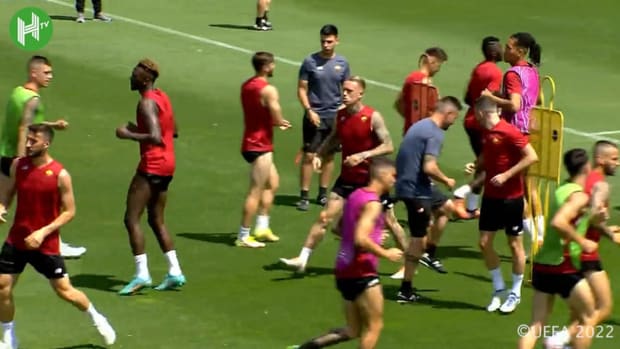 Jose Mourinho's Roma train ahead of Europa Conference League final